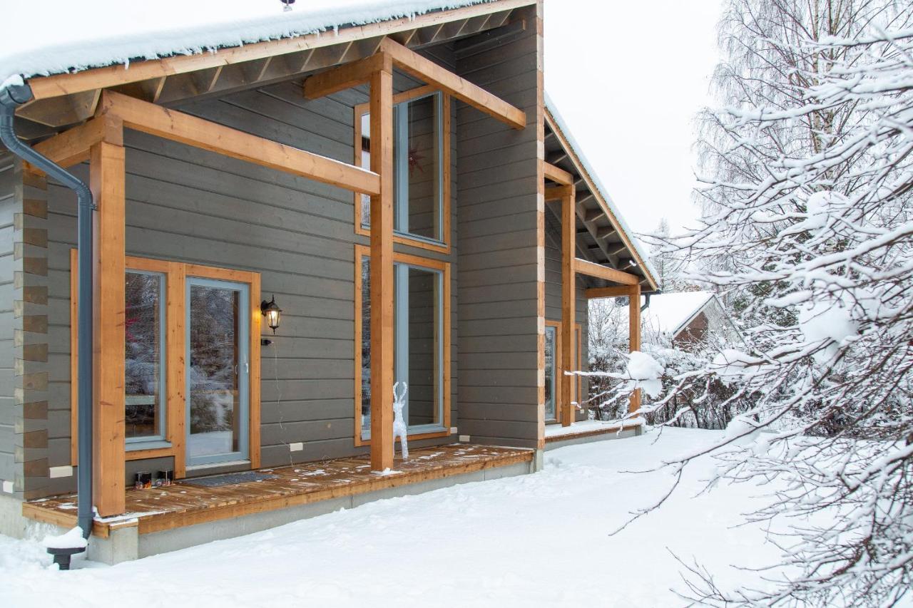 Luxury Villa Lapland โรวานิเอมิ ภายนอก รูปภาพ